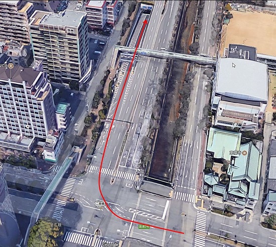 新神戸トンネルに入る二宮橋交差点