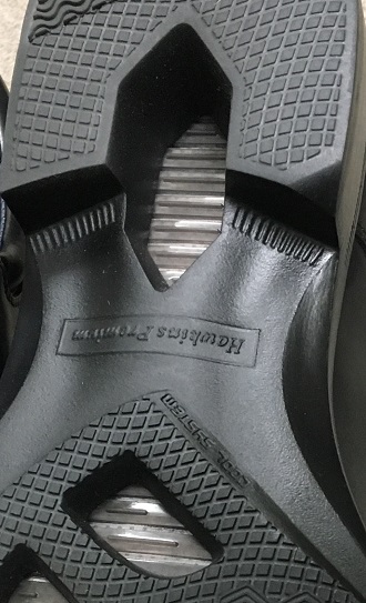 ソールの通気孔