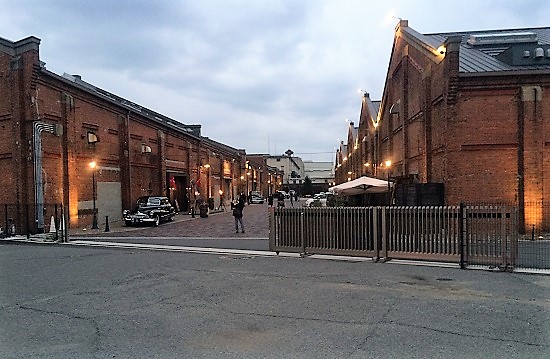 クラシックカーギャラリー「GLION」（ジーライオン）