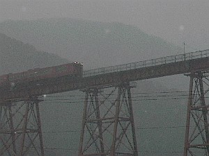 宿から見た餘部鉄橋